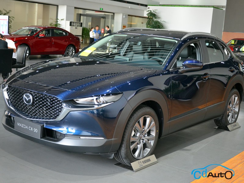 2020款 長(zhǎng)安馬自達(dá)CX-30 外觀