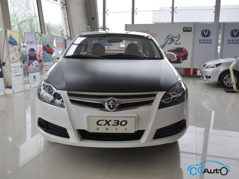 2012款長(zhǎng)安CX30 外觀