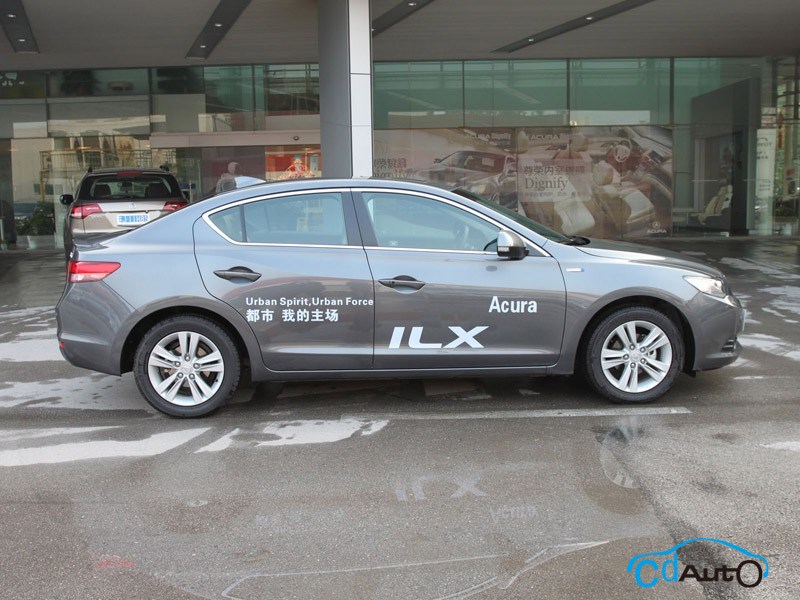 2013款 謳歌 ILX 外觀