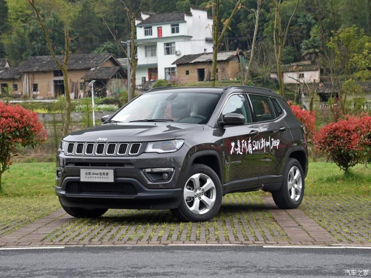 廣汽菲克Jeep 指南者 2019款 220T 自動(dòng)家享四驅(qū)版