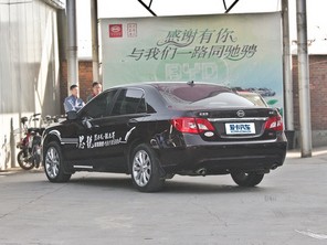 比亞迪汽車2013款思銳