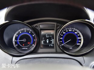 長(zhǎng)安乘用車(chē)2016款長(zhǎng)安CS15