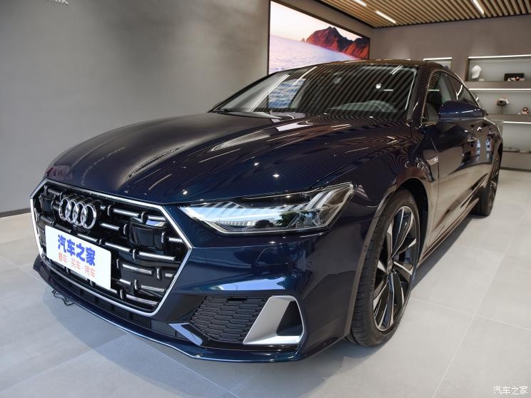 上汽奧迪 奧迪A7L 2022款 55 TFSI quattro S-line 境遠(yuǎn)型流晶套裝