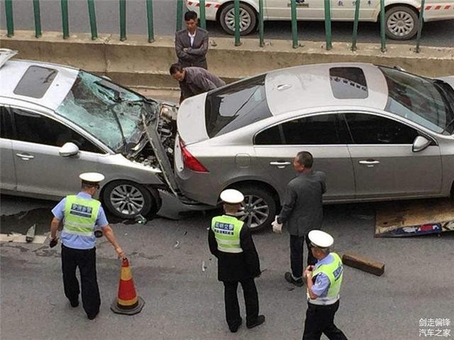 以下5種追尾是前車全責(zé) 別再掏錢私了