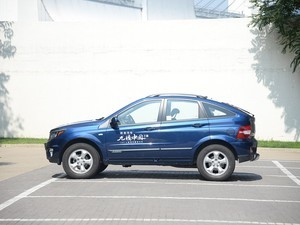 雙龍汽車 愛騰 2014款 2.3L 四驅(qū)自動豪華汽油版