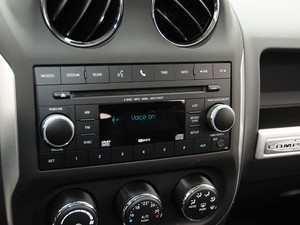 Jeep(進(jìn)口) 指南者 2014款 改款 2.4L 四驅(qū)舒適版