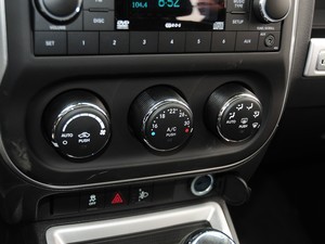 Jeep(進(jìn)口) 指南者 2014款 改款 2.4L 四驅(qū)舒適版