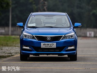 長安乘用車2016款悅翔V7