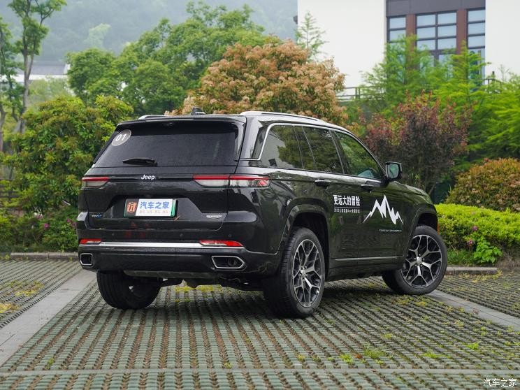 Jeep(進口) 大切諾基新能源(進口) 2023款 2.0T 4xe 巔峰版