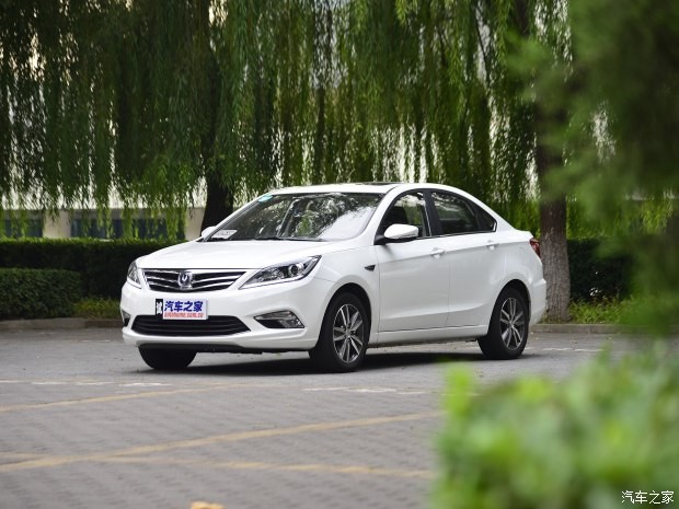 長(zhǎng)安汽車(chē) 逸動(dòng) 2016款 1.6L GDI 手動(dòng)勁銳型