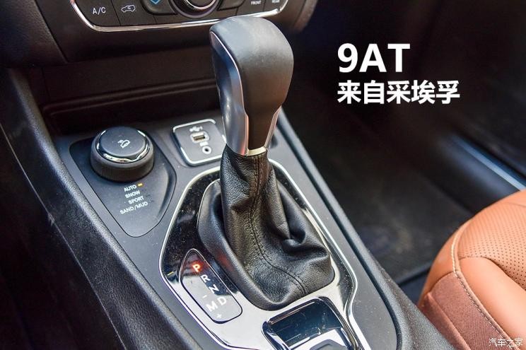 廣汽菲克Jeep 自由光 2019款 2.0T 四驅(qū)全能版