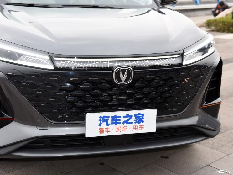 長(zhǎng)安汽車 長(zhǎng)安CS75 PLUS 2022款 第二代 1.5T 試裝車