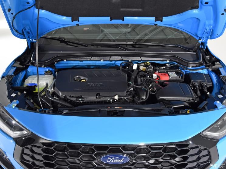 長安福特 ?？怂?2022款 三廂 EcoBoost 180 自動(dòng)ST Line