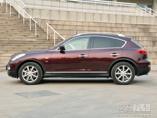 英菲尼迪QX50(EX) 2013款 2.5AT四驅(qū)尊雅版