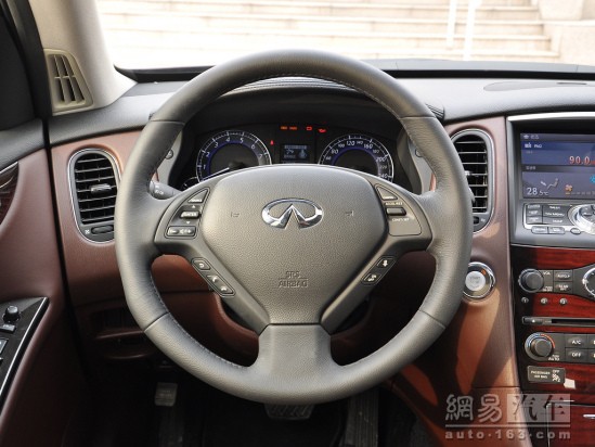 英菲尼迪QX50(EX) 2013款 2.5AT四驅(qū)尊雅版