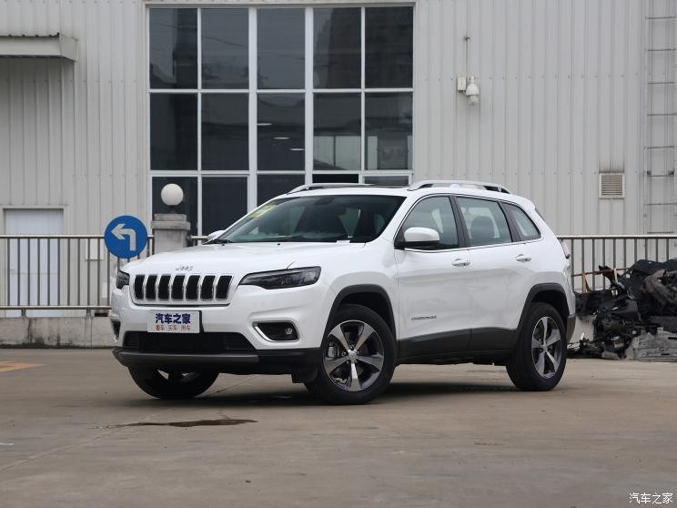 廣汽菲克Jeep 自由光 2020款  2.0L 兩驅(qū)安全升級(jí)版