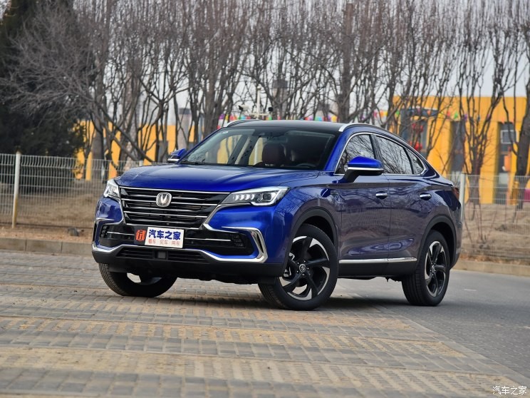 長(zhǎng)安汽車(chē) 長(zhǎng)安CS85 COUPE 2019款 2.0T 智版