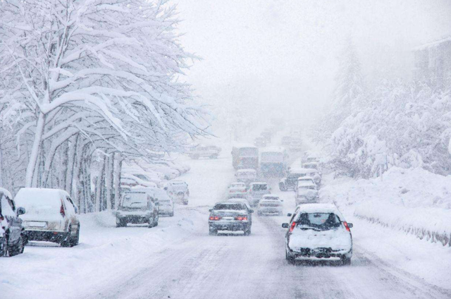 走冰雪路面有四驅(qū)系統(tǒng)就萬能了嗎？