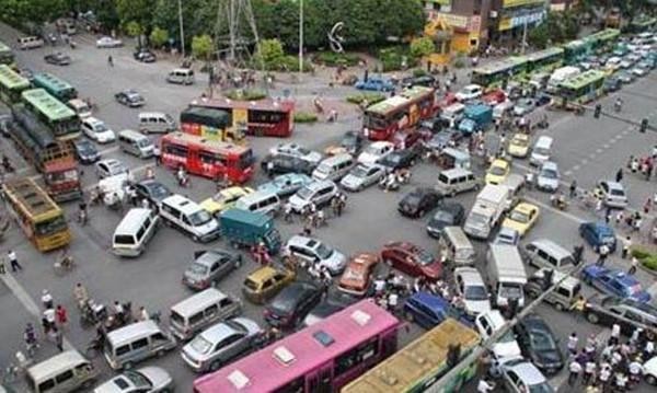 開車必須要明白的交規(guī)冷知識